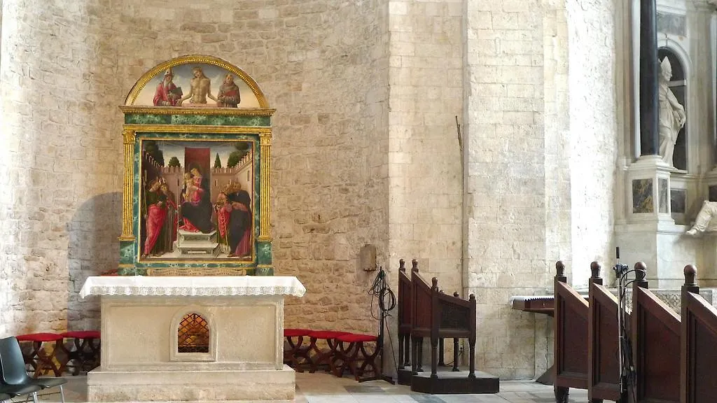 Apulia Nirvana House Bari 0*,